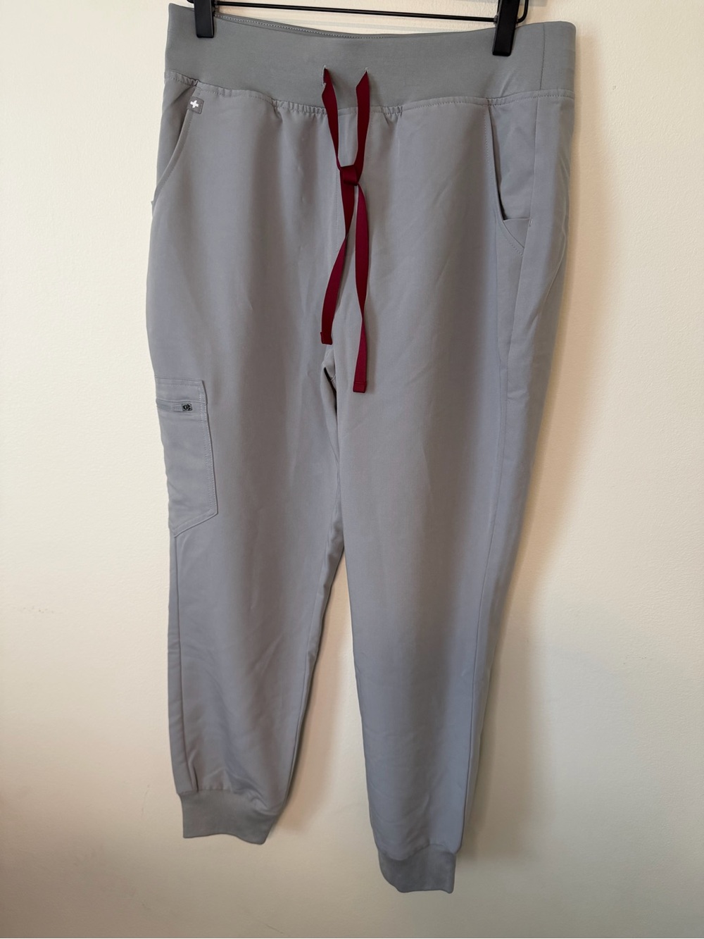 FIGS Catarina Scrub Set Grey Technical Collection, Medium Petite 26” - Picture 2 of 9